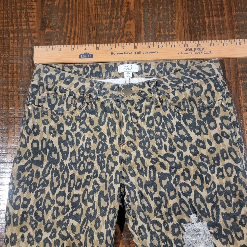 Easel Women's Leopard Print Distressed Skinny Ankle Jeans Size Small - Picture 3 of 8